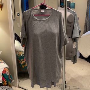DONATED LuLaRoe Irma tunic NWT